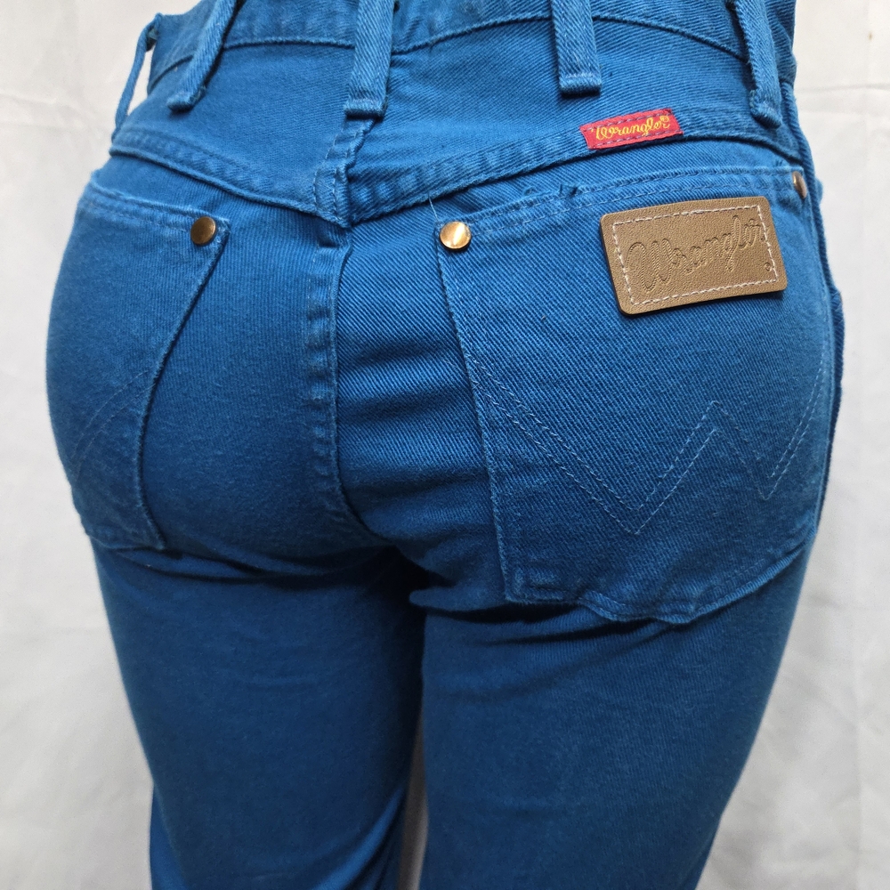 Wrangler Women's High Rise Blue Jeans
